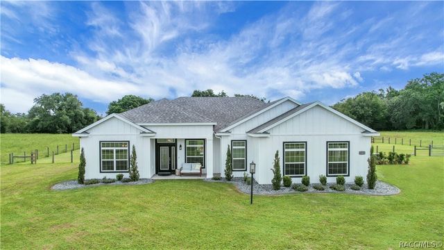 10757 County Road 223 Road, Oxford, FL 34484