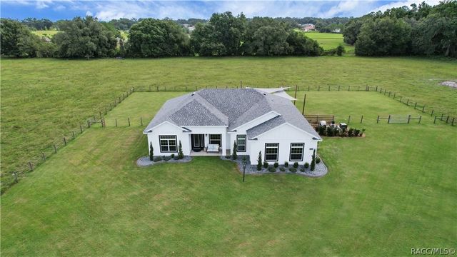 10757 County Road 223 Road, Oxford, FL 34484
