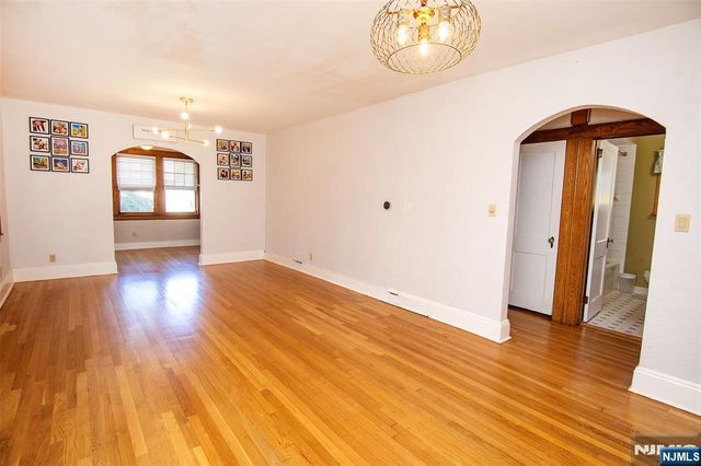 245 Manhattan Terrace, Dumont, NJ 07628