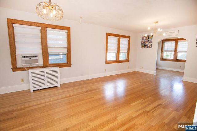 245 Manhattan Terrace, Dumont, NJ 07628