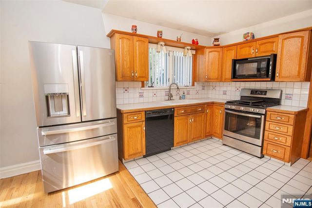245 Manhattan Terrace, Dumont, NJ 07628