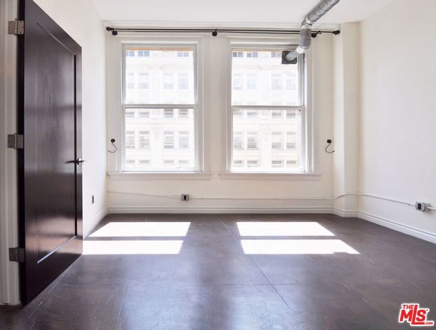 215 W 7th Street 907, Los Angeles, CA 90014