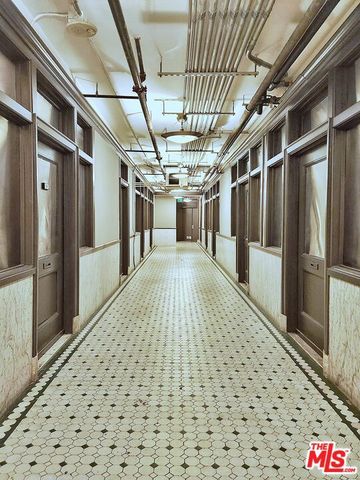 215 W 7th Street 907, Los Angeles, CA 90014