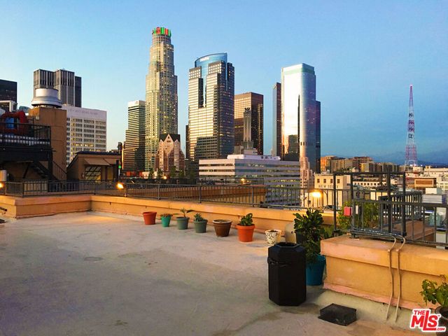215 W 7th Street 907, Los Angeles, CA 90014