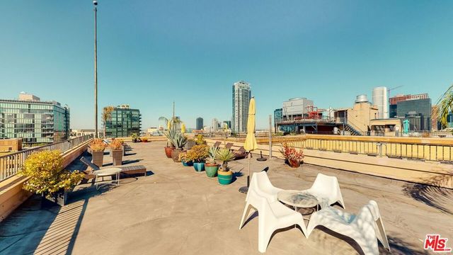 215 W 7th Street 907, Los Angeles, CA 90014