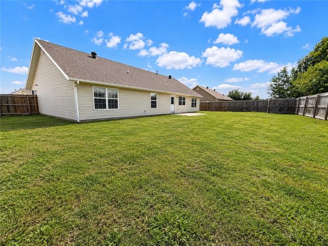 1380 General Parson Drive, Prairie Grove, AR 72753