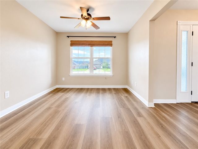 1380 General Parson Drive, Prairie Grove, AR 72753