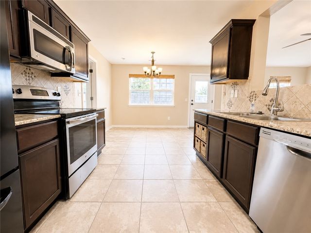 1380 General Parson Drive, Prairie Grove, AR 72753