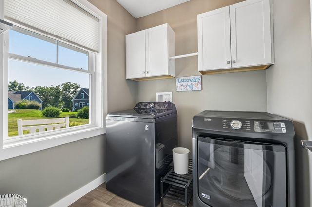 18 Sunrise Circle, Auburn, NH 03032