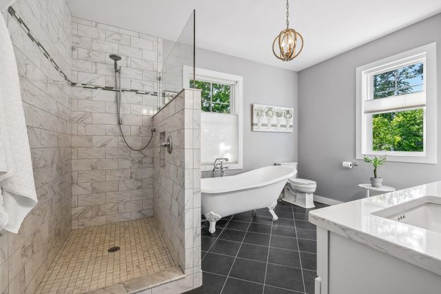 18 Sunrise Circle, Auburn, NH 03032