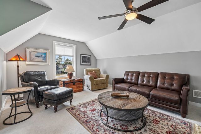 18 Sunrise Circle, Auburn, NH 03032