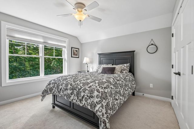 18 Sunrise Circle, Auburn, NH 03032