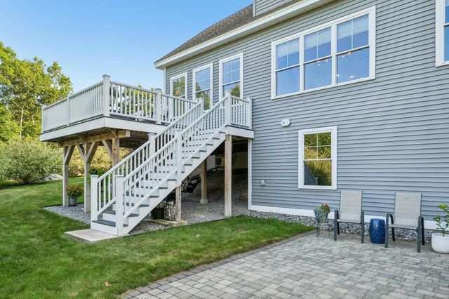 18 Sunrise Circle, Auburn, NH 03032