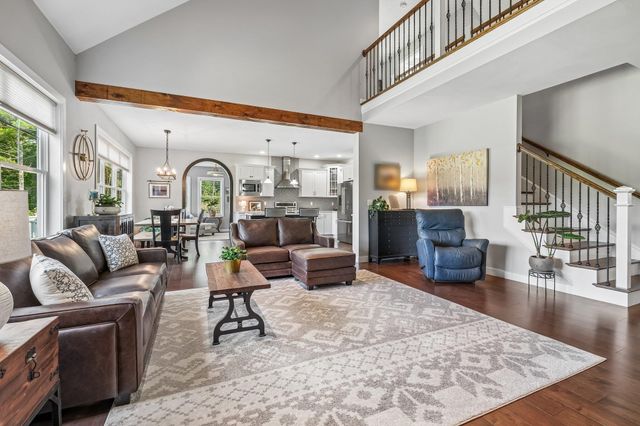 18 Sunrise Circle, Auburn, NH 03032