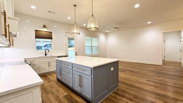 50 Lieblong Road, Greenbrier, AR 72058