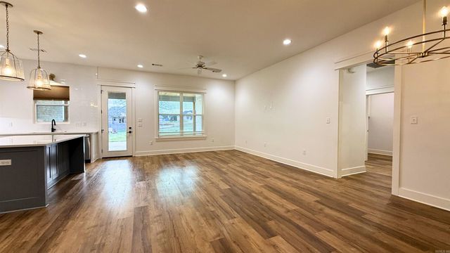 50 Lieblong Road, Greenbrier, AR 72058