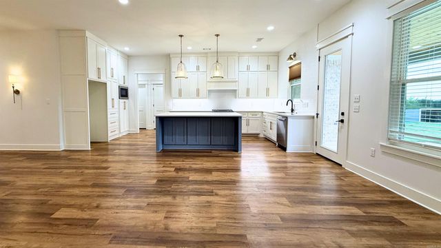 50 Lieblong Road, Greenbrier, AR 72058