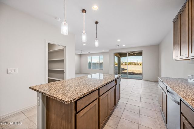 17566 W SAN JUAN Avenue, Litchfield Park, AZ 85340