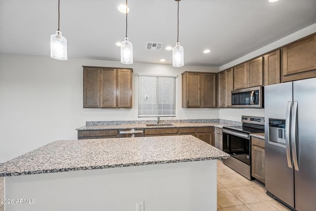 17566 W SAN JUAN Avenue, Litchfield Park, AZ 85340