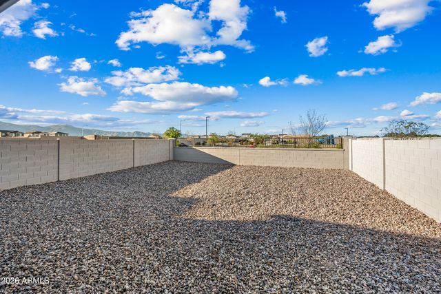 17566 W SAN JUAN Avenue, Litchfield Park, AZ 85340