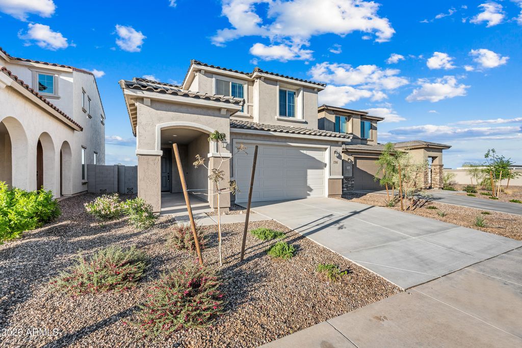 17566 W SAN JUAN Avenue, Litchfield Park, AZ 85340