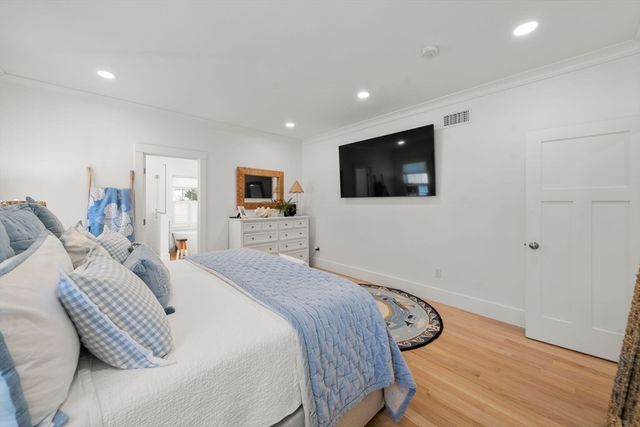 1014 Route 6a, Yarmouth, MA 02675