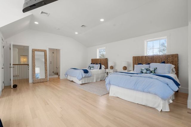 1014 Route 6a, Yarmouth, MA 02675