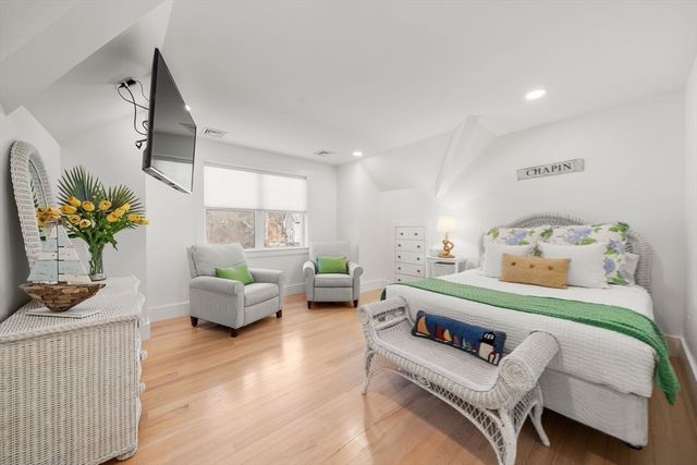 1014 Route 6a, Yarmouth, MA 02675