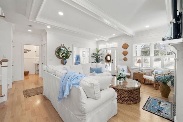 1014 Route 6a, Yarmouth, MA 02675