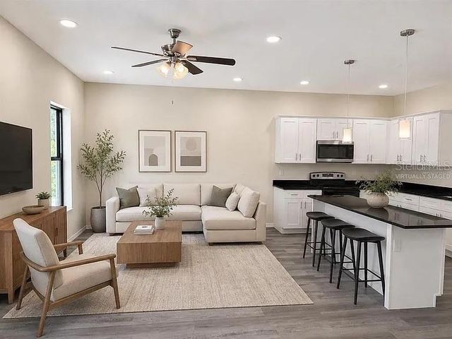 4365 CAMBIO GARDENS COURT, Tampa, FL 33610