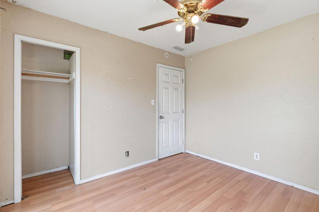 27341 Parkwood Avenue, Madera, CA 93637
