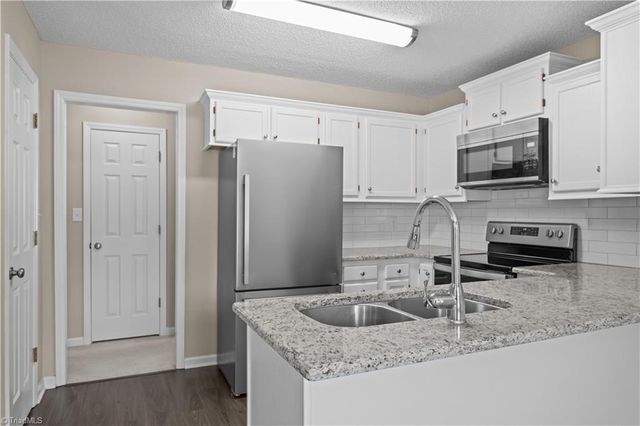 7012 Chaftain Place, Greensboro, NC 27410