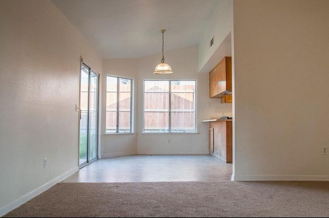 125 N Martin Street, Porterville, CA 93257