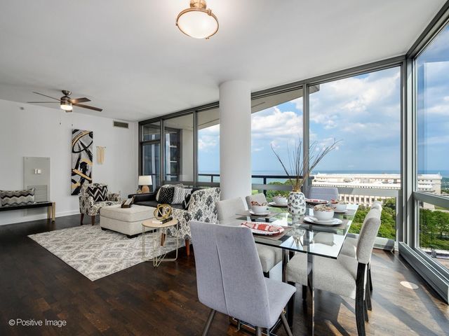 1235 S Prairie Avenue 1404, Chicago, IL 60605