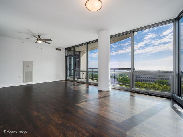 1235 S Prairie Avenue 1404, Chicago, IL 60605