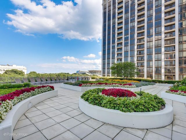 1235 S Prairie Avenue 1404, Chicago, IL 60605