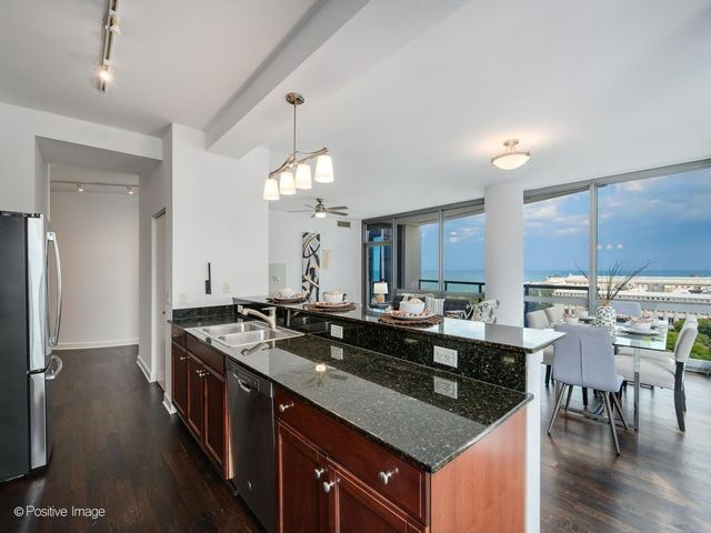 1235 S Prairie Avenue 1404, Chicago, IL 60605