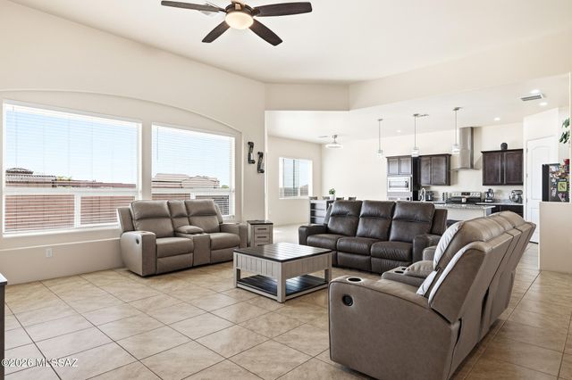 1385 N Blazing Saddle Road, Vail, AZ 85641