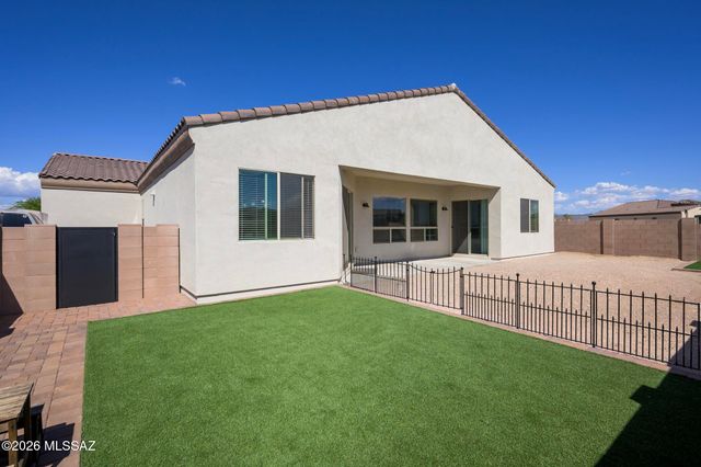 1385 N Blazing Saddle Road, Vail, AZ 85641