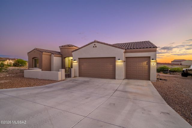 1385 N Blazing Saddle Road, Vail, AZ 85641