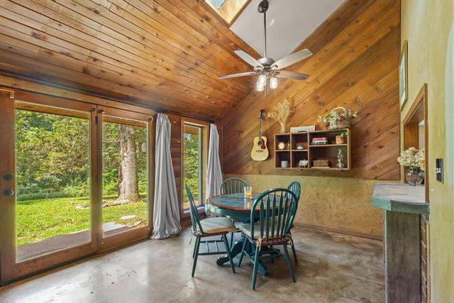 483 Loveland Drive, Rogersville, MO 65742