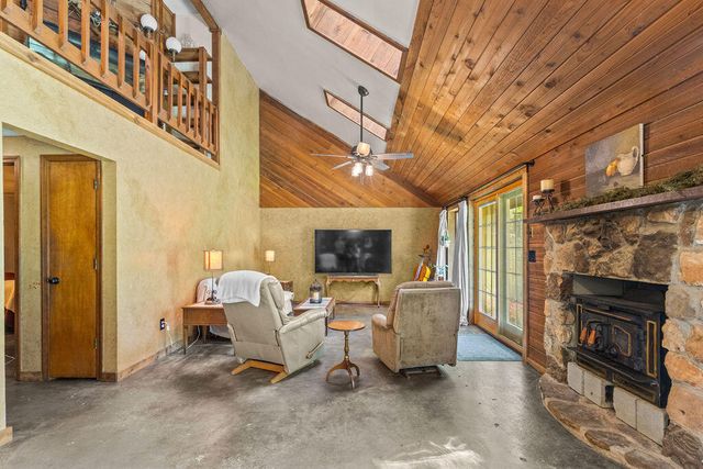 483 Loveland Drive, Rogersville, MO 65742
