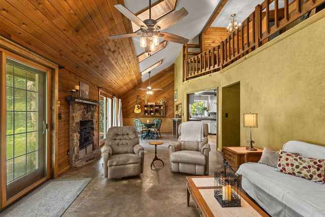 483 Loveland Drive, Rogersville, MO 65742