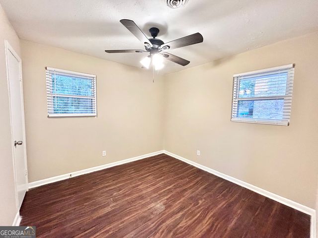6450 Raymond Drive, Union City, GA 30291