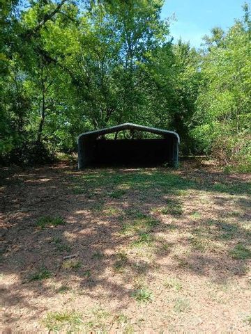 230 Cape Hickory Road, Hickory, NC 28601
