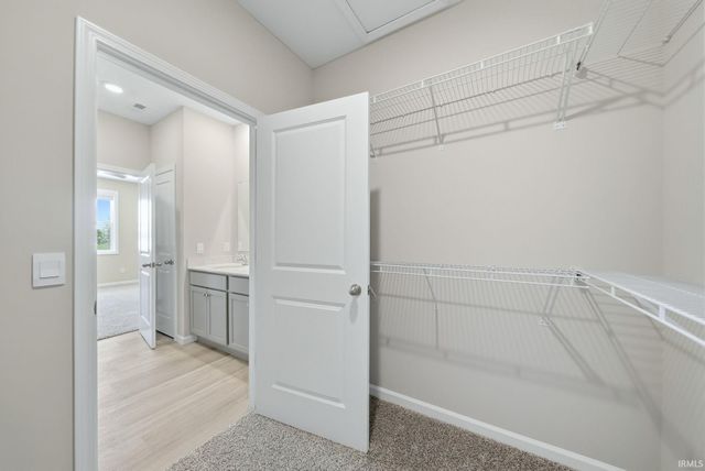 685 Chellberge Pass, New Haven, IN 46774