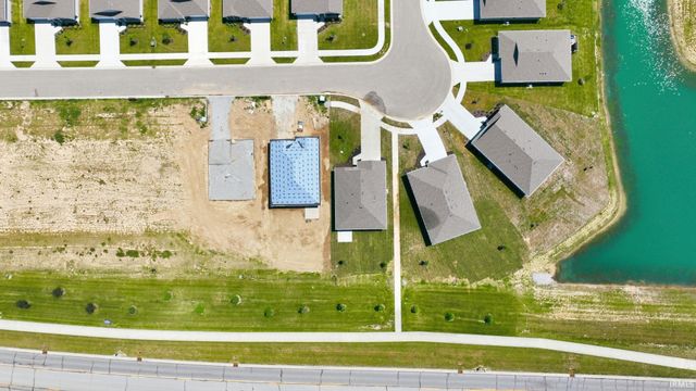 685 Chellberge Pass, New Haven, IN 46774