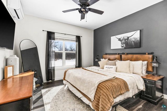 22 Spartan Circle Dr, Superior, WI 54880