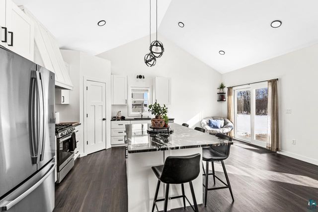 22 Spartan Circle Dr, Superior, WI 54880