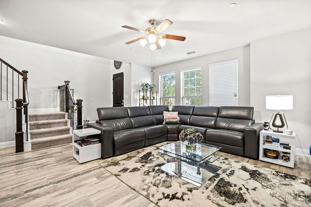1012 Foxglove Drive, Carrollton, TX 75007
